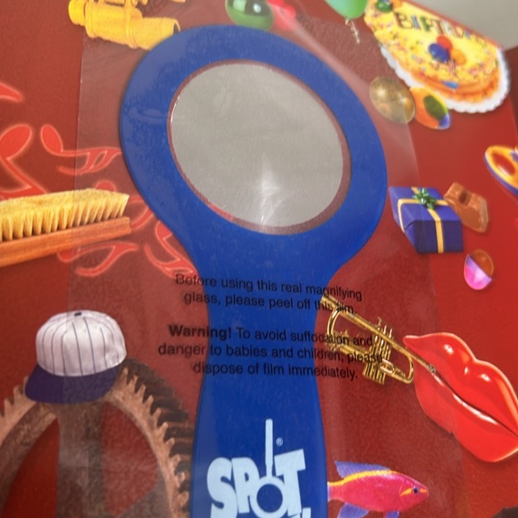 Spot What Travel Edition By Hinkler Explore Including Magnifying Glass New Copy - Picture 5 of 8